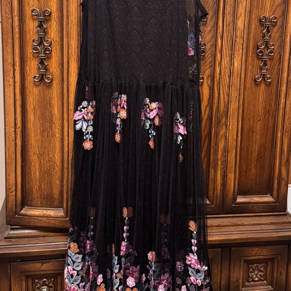 Sundance Black Floral Dress - Picture 5 of 7